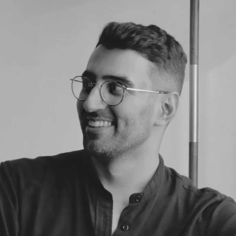 Haroun H., Host