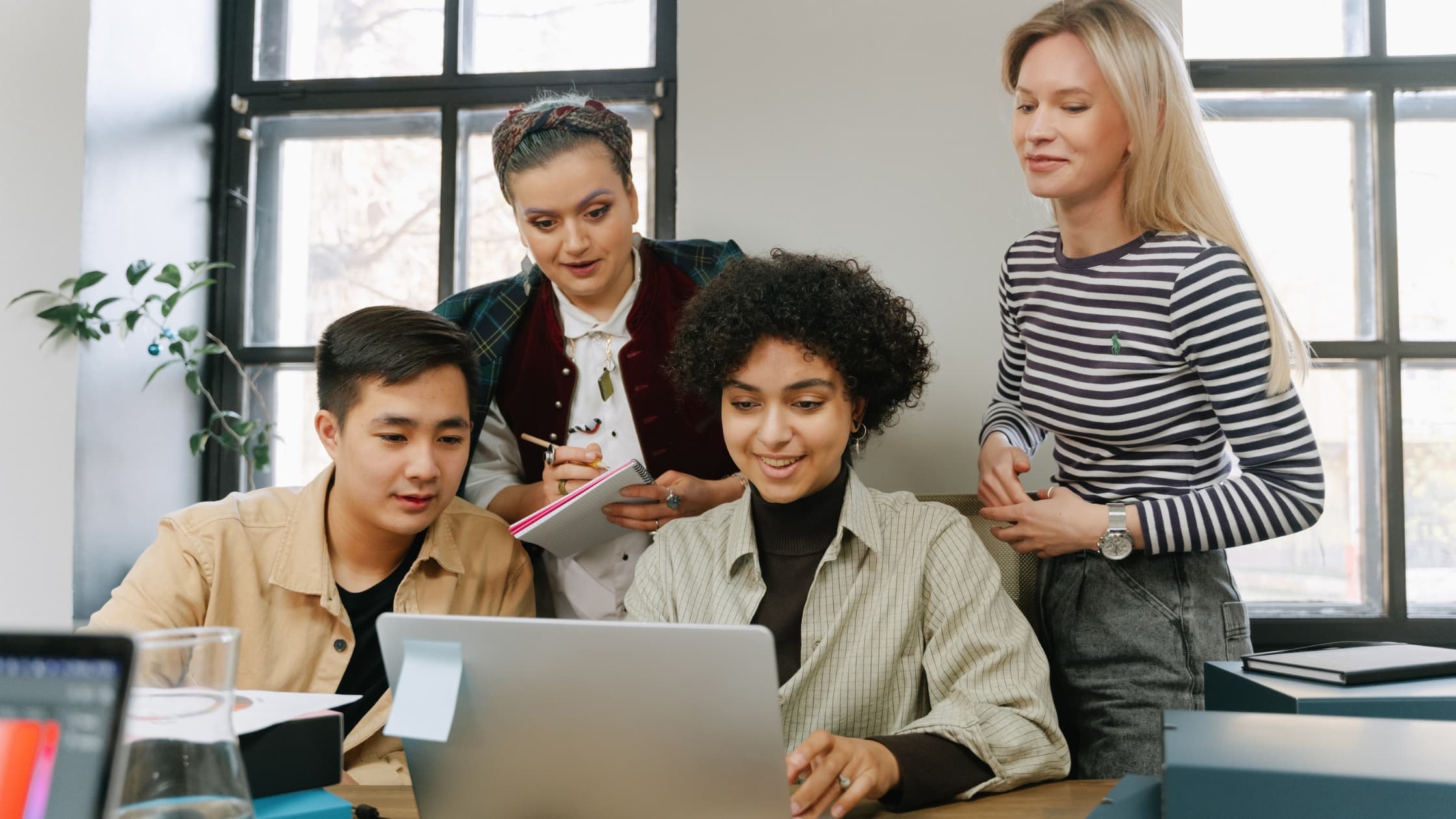 Mastering effective group email communication: How to write messages teams actually read