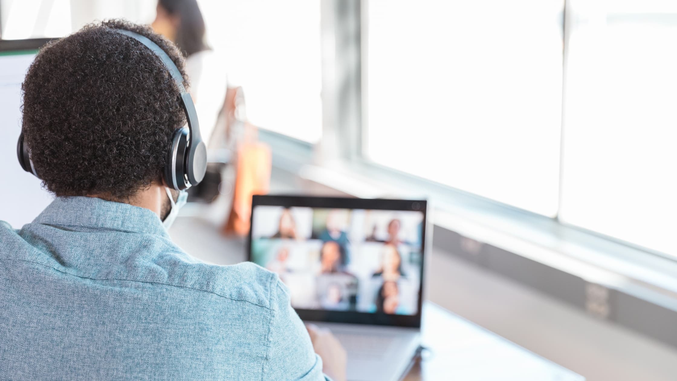 Staff meeting notes template: Everything you need to run better meetings