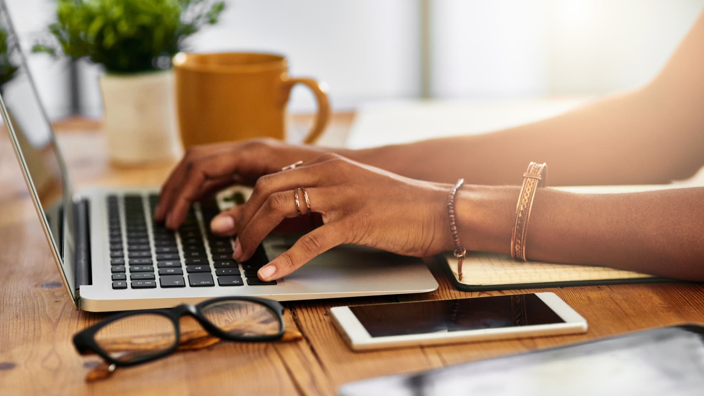 What does "Re" mean in email?